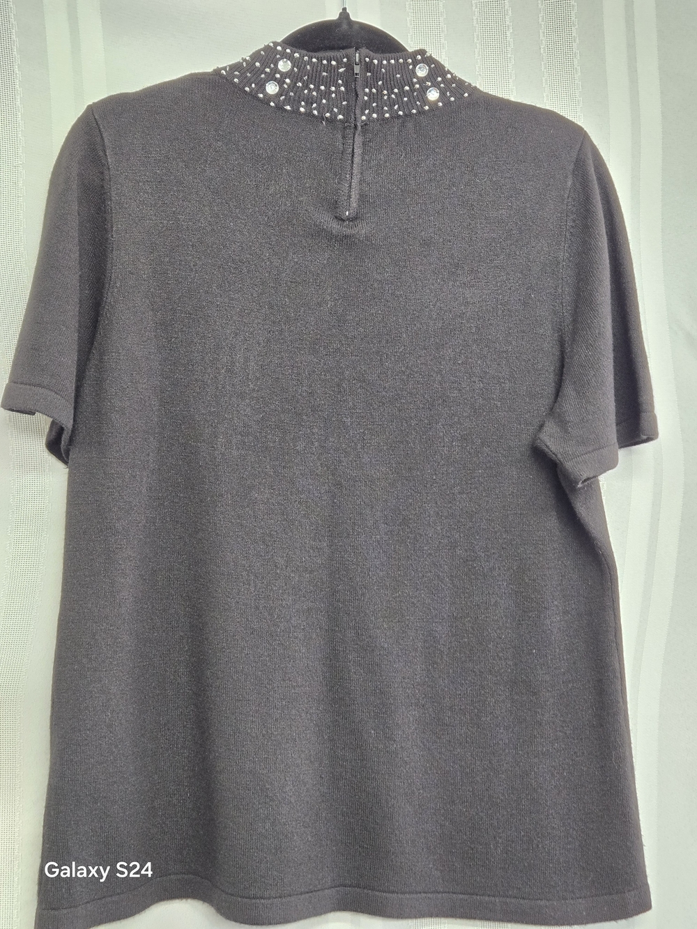 Embellished Mock Neck Short-Sleeve Top - Black - Picture 5 of 11